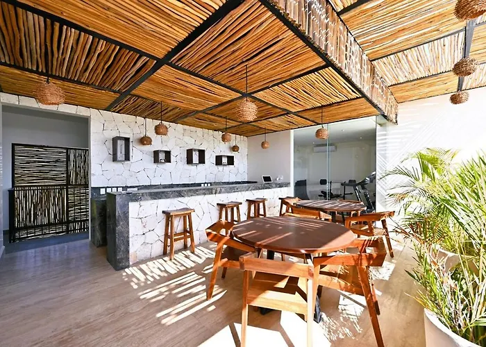 Swim Up Pool Beachclub Rooftop Apartamento